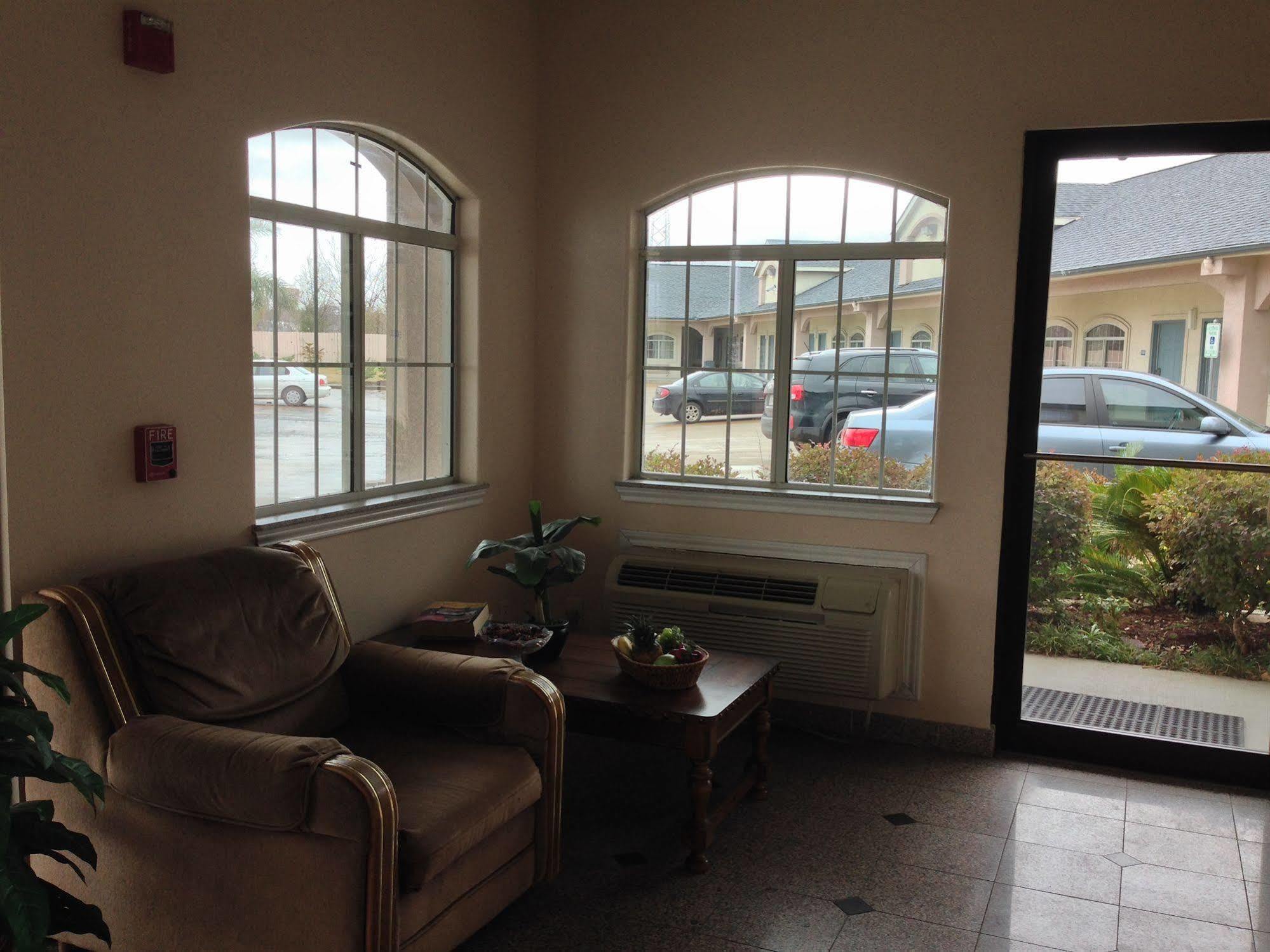 Camelot Inn & Suites Highway 290/Northwest Freeway Jersey Village ภายนอก รูปภาพ